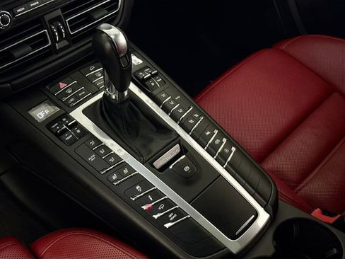 Used 2020 Porsche Macan GTS image 32