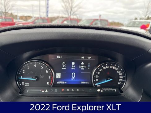 Used 2022 Ford Explorer XLT AWD/4WD image 20