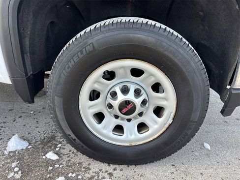 Certified 2022 GMC Sierra 2500 Pro w/ Convenience Package image 30