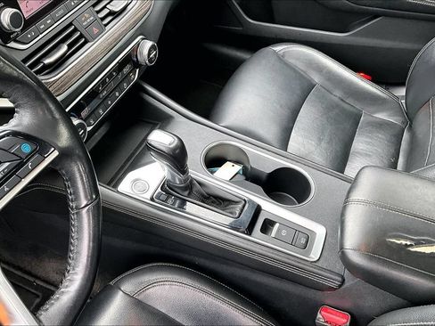 Used 2019 Nissan Altima 2.5 SL FWD image 18