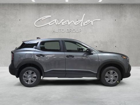 New 2026 Nissan Kicks S FWD image 17