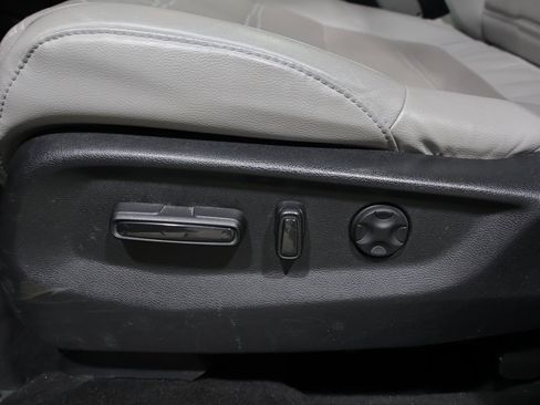 Used 2018 Honda CR-V EX-L image 12