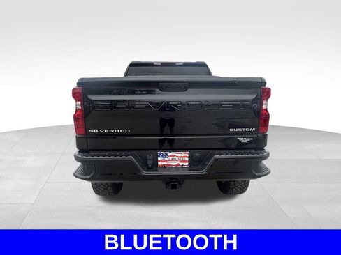 Used 2022 Chevrolet Silverado 1500 Custom image 5