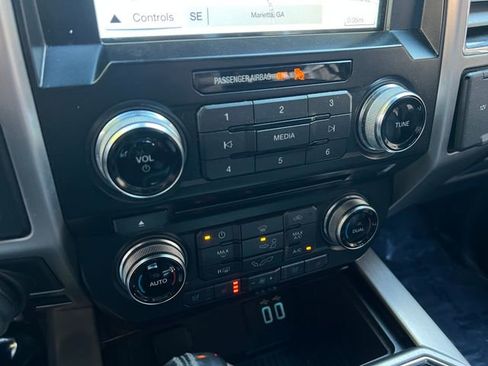 Used 2016 Ford F150 Platinum w/ Equipment Group 701A Luxury image 26