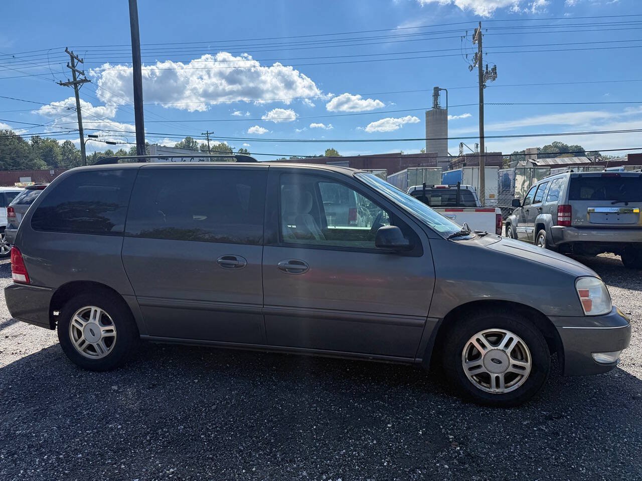 Used 2006 Ford Freestar SEL FWD image 5