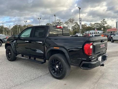 Used 2024 GMC Canyon Denali w/ LPO, Denali Black Edition image 9