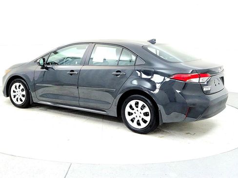 Certified 2025 Toyota Corolla LE image 4