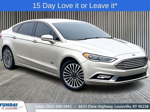 Used 2017 Ford Fusion Energi SE image 1