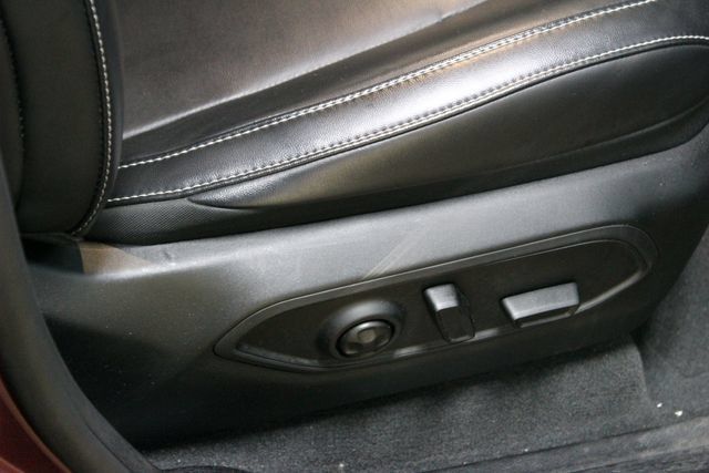 Used 2021 Jeep Grand Cherokee L Limited AWD/4WD image 12
