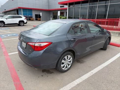 Used 2015 Toyota Corolla LE FWD image 4