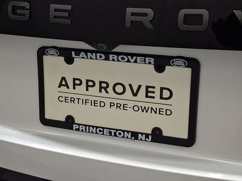 Certified 2024 Land Rover Range Rover SE AWD/4WD image 30