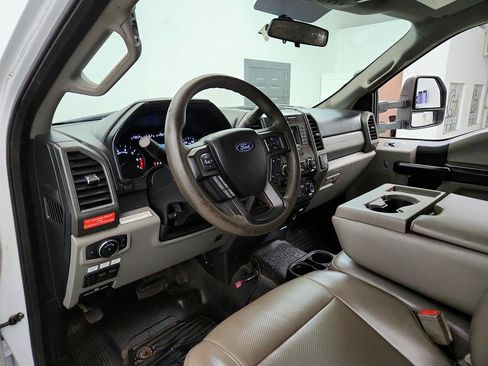 Used 2018 Ford F350 XL AWD/4WD image 13