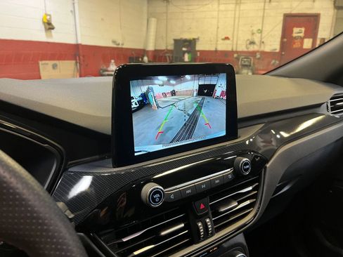 Used 2024 Ford Escape ST-Line image 17