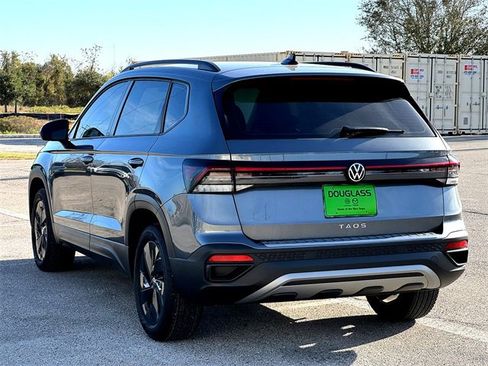 Used 2025 Volkswagen Taos S image 6