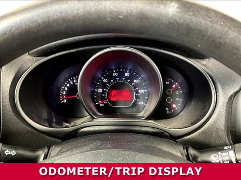 Used 2018 Kia Soul + FWD image 12