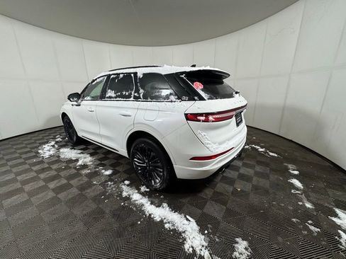 New 2026 Lincoln Corsair Premiere image 5