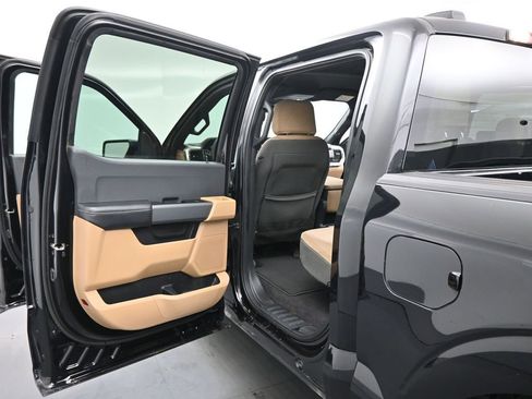 Used 2023 Ford F150 XLT image 16