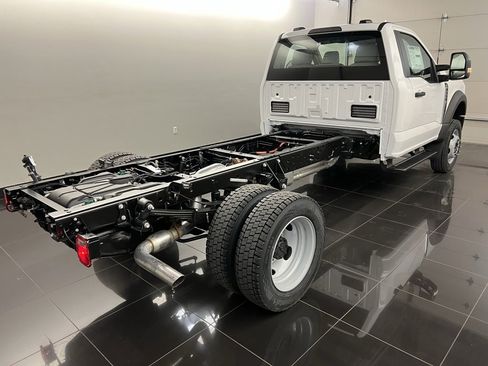 New 2025 Ford F550 XL w/ XL Chrome Package image 6