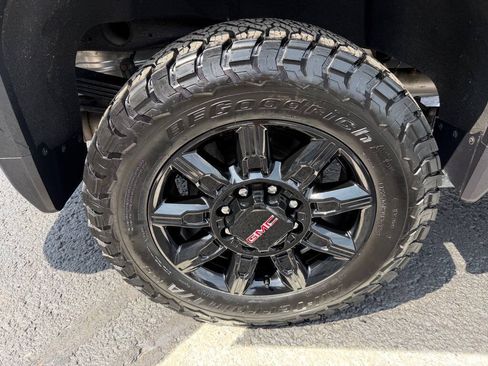 Used 2026 GMC Sierra 2500 AT4 w/ AT4 Premium Plus Package AWD/4WD image 50