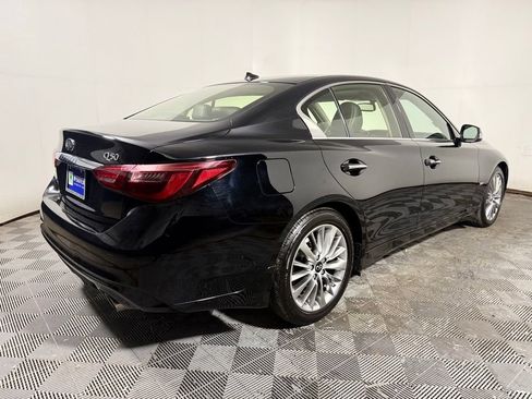 Used 2019 INFINITI Q50 Luxe w/ Essential Package (3.0T Luxe) AWD/4WD image 7