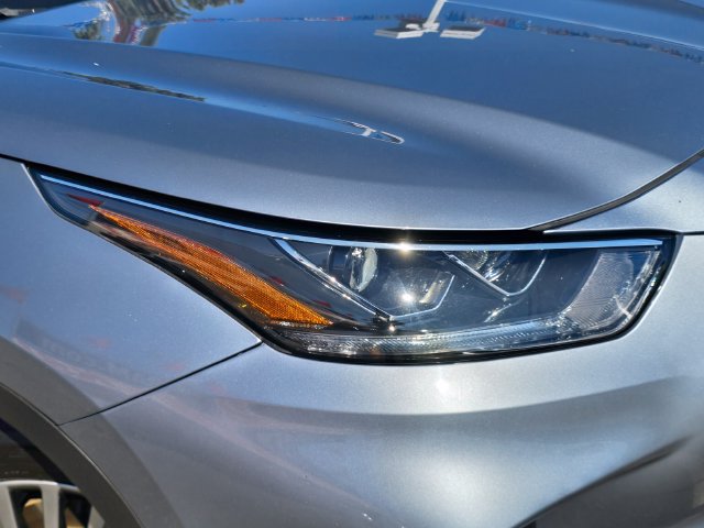 Used 2021 Toyota Highlander Platinum AWD/4WD image 31