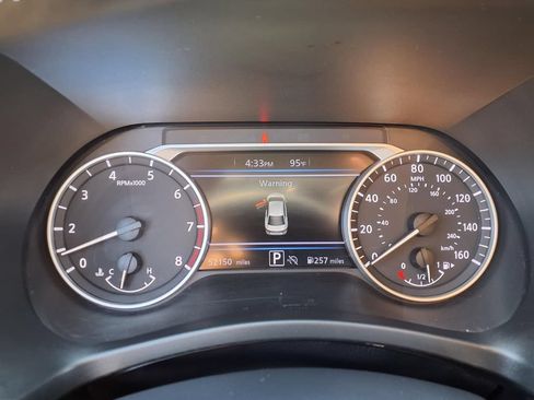 Used 2024 Nissan Sentra SV FWD image 16