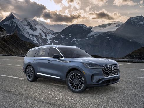 New 2026 Lincoln Aviator Reserve w/ Illumination Package AWD/4WD image 7