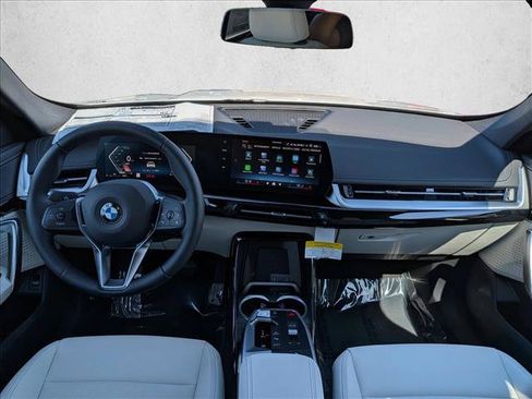 New 2026 BMW X1 xDrive28i AWD/4WD image 16