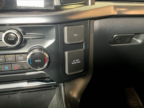 Used 2025 Ford F150 Lariat AWD/4WD image 17