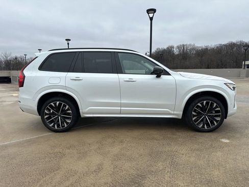 New 2026 Volvo XC90 B6 Ultra image 8