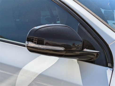 Used 2018 Volvo V60 T5 Cross Country w/ Convenience Package image 13