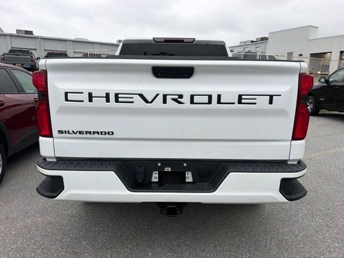 Used 2022 Chevrolet Silverado 1500 Custom RWD image 5