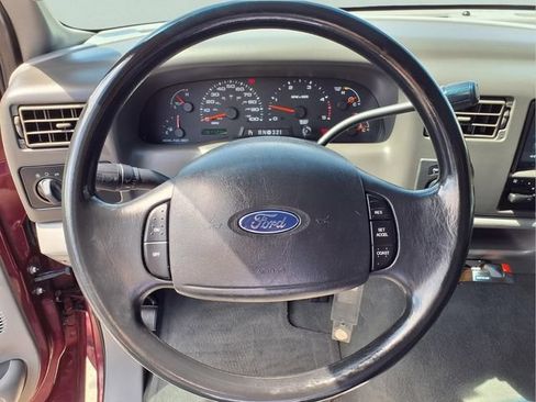 Used 2004 Ford F250 XLT AWD/4WD image 9