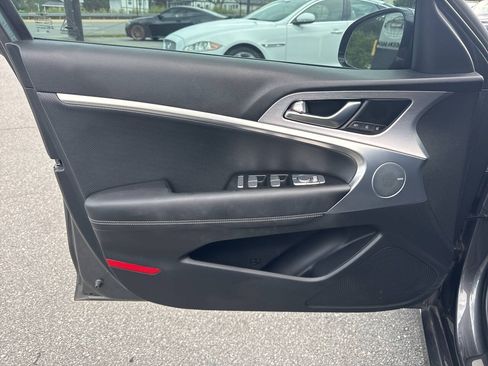 Used 2019 Genesis G70 2.0T Advanced w/ Elite Package RWD image 30