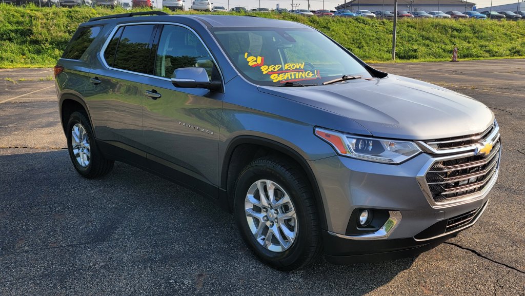 Used 2021 Chevrolet Traverse LT w/ LPO, Floor Liner Package AWD/4WD image 2