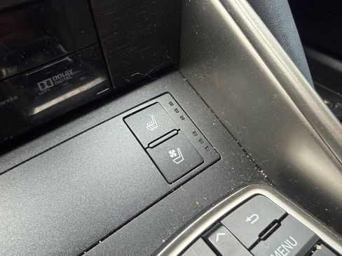 Used 2020 Lexus IS 350 F Sport image 16