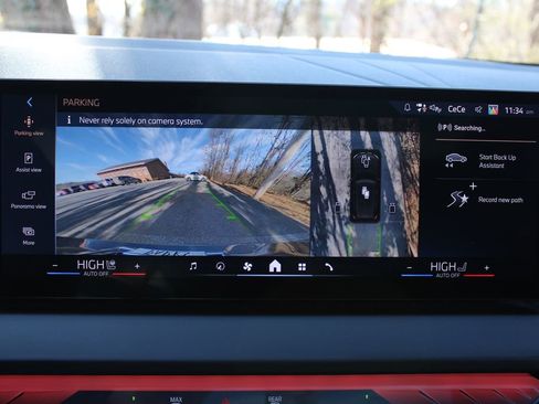 Used 2025 BMW X3 xDrive30i w/ Premium Package image 22