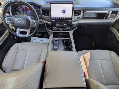 Used 2024 Ford Expedition Max Limited AWD/4WD image 14