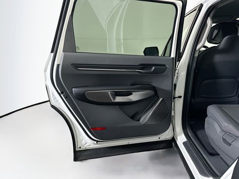 Used 2024 Kia EV9 Light Long Range image 27