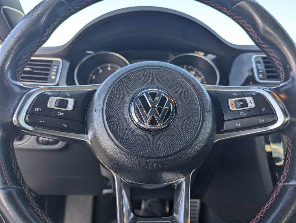 Used 2018 Volkswagen Jetta GLI FWD image 20