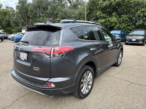 Used 2018 Toyota RAV4 Limited w/ Advanced Technology Package AWD/4WD image 5