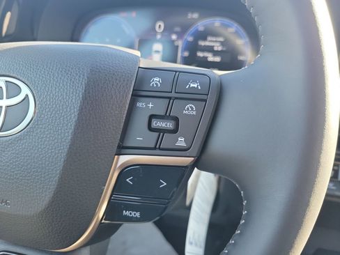 New 2026 Toyota Crown XLE image 25