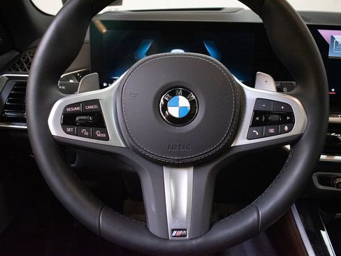 Used 2026 BMW X5 xDrive40i w/ M Sport Package AWD/4WD image 12