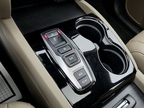 Used 2022 Honda Pilot Touring image 17