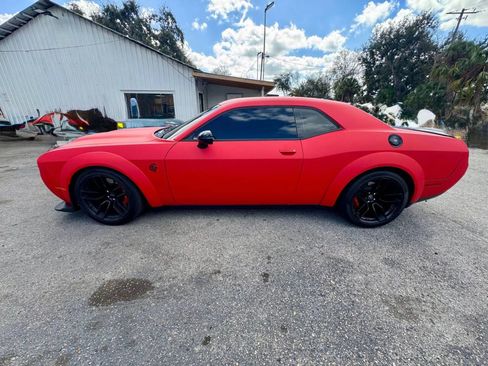 Used 2019 Dodge Challenger SRT Hellcat image 6