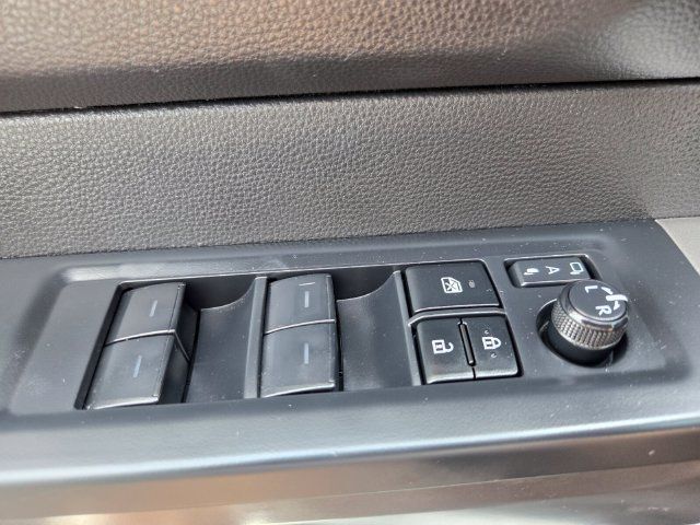 Used 2025 Toyota Sequoia SR5 AWD/4WD image 37
