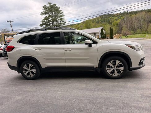 Used 2019 Subaru Ascent Premium AWD/4WD image 4