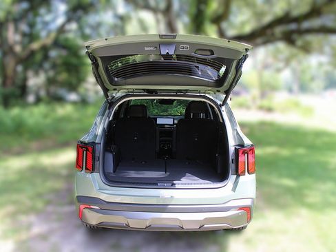 New 2026 Kia Sorento SX image 9