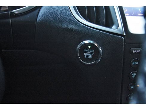 Used 2019 Ford Edge Titanium image 22