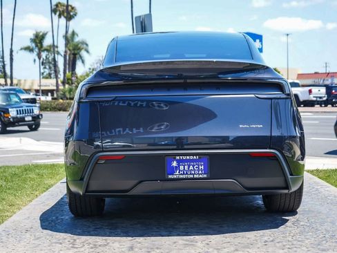 Used 2026 Tesla Model Y AWD image 5